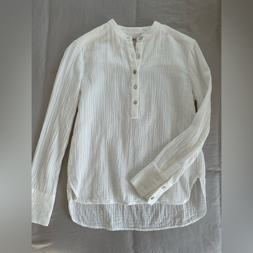 Faherty White Gauze Cotton Quarter Button Down Shirt